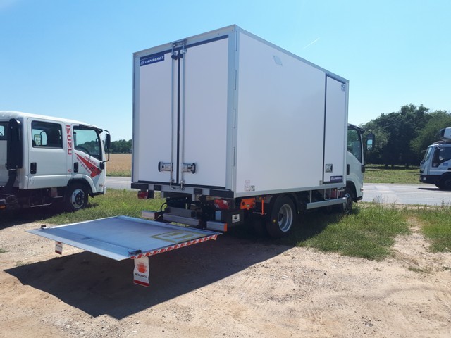 Isuzu M21 Ground F Caisse Frigo