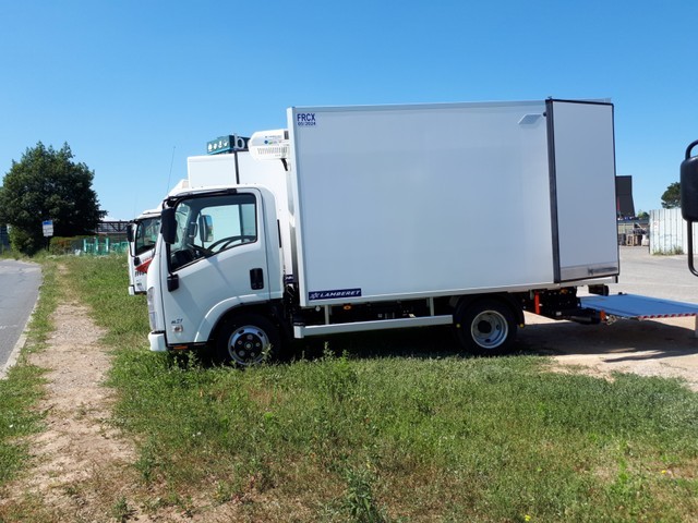 Isuzu M21 Ground F Caisse Frigo